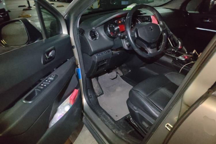 Used Peugeot 3008 2015 2.0L Automatic Trend Edition