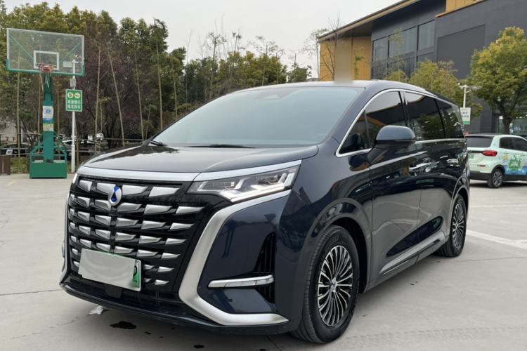 Used Denza D9 2022 DM-i 970 Four-Wheel Drive Prestige Model