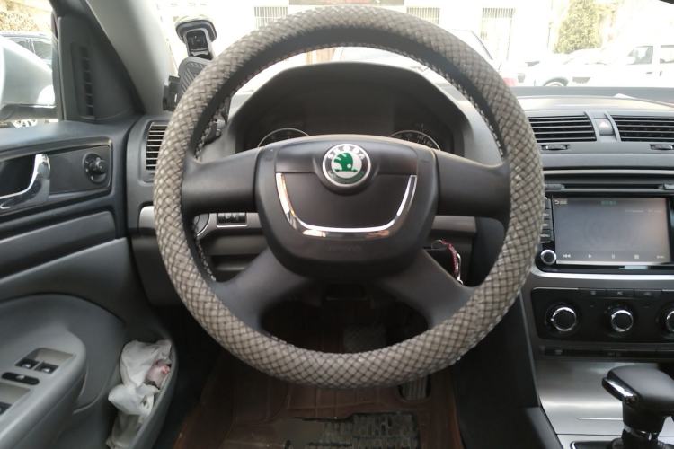 Used Skoda Octavia 2012 1.6L Automatic Yijie Edition
