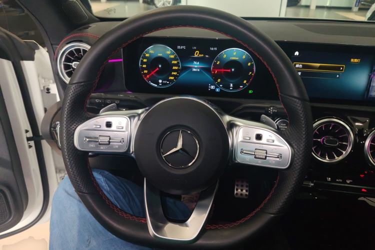 Used Mercedes-Benz CLA 2022 Refreshed CLA 200 Shooting Brake Steering Wheel