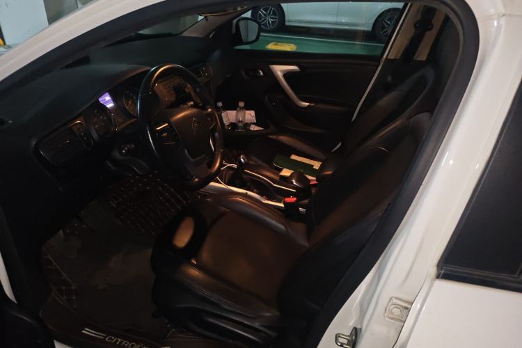 Used Citroen C3-XR 2015 1.6L Manual Pioneer Model Left Front Seat