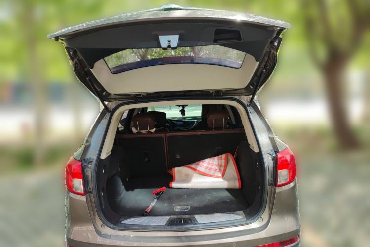 Used Buick Envision 2015 20T Four-Wheel Drive Elite Model Trunk