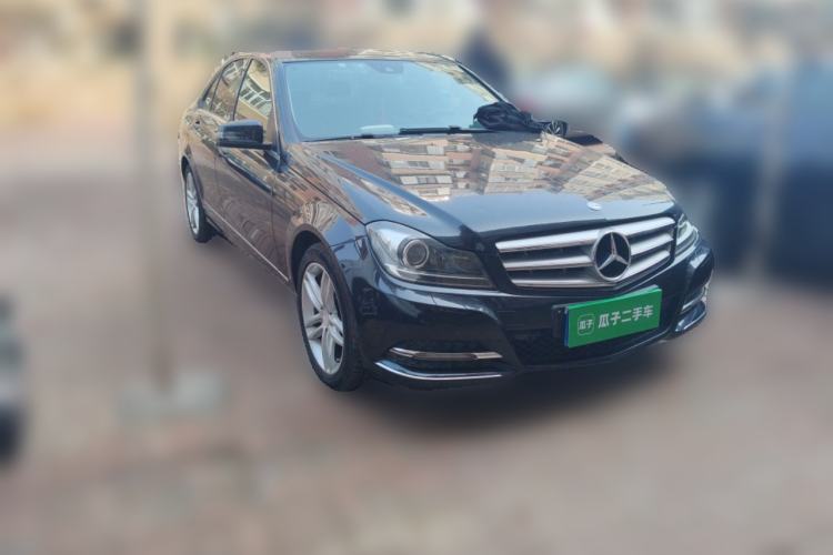 Used Mercedes-Benz C-Class 2013 C 260 CGI Fashion Model Front Right 45 Deg
