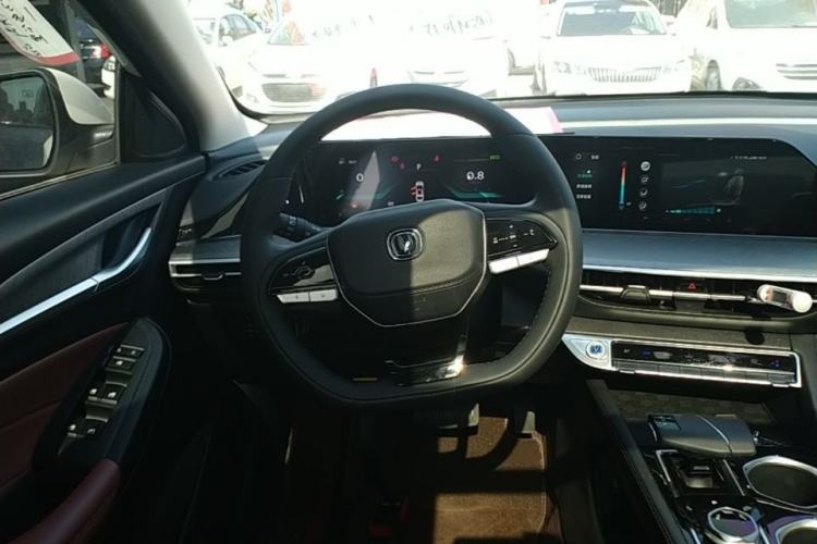 Used CHANGAN Eado 2022 PLUS Blue Whale NE 1.4T GDI DCT Flagship Edition
