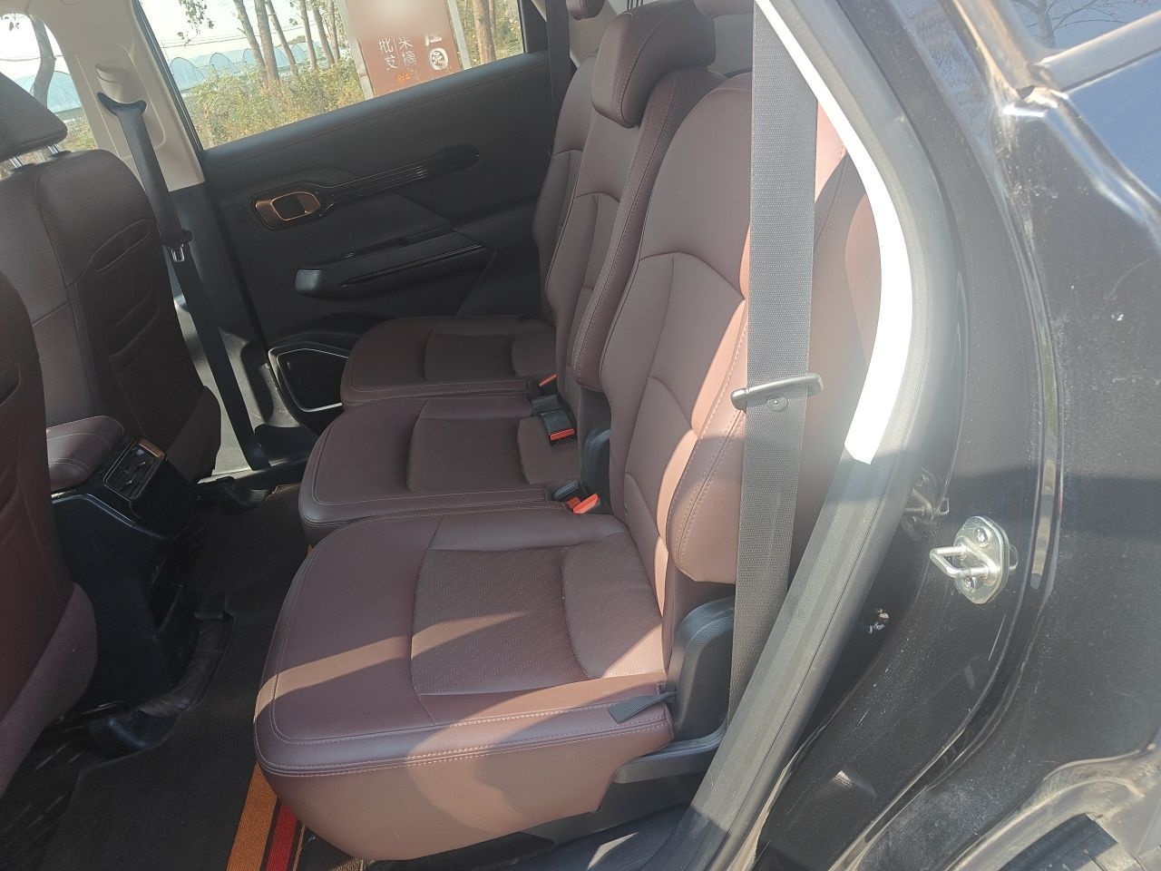 Geely Auto Haoyue 2022 1.8TD DCT Black Gold Limited Edition 7-Seater — снимка 17