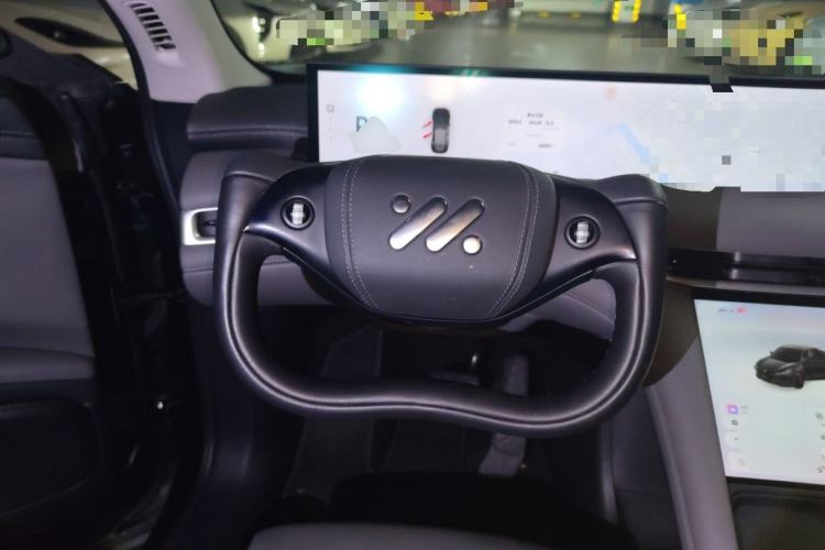 Used IM LS6 2023 Max Standard Edition Steering Wheel