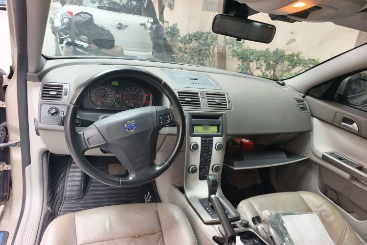 Used Volvo S40 2011 2.0L Automatic ZhiShang Edition