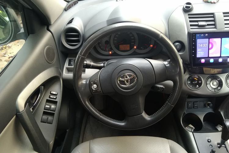 Used Toyota RAV4 2009 2.4L Automatic Luxury Edition
