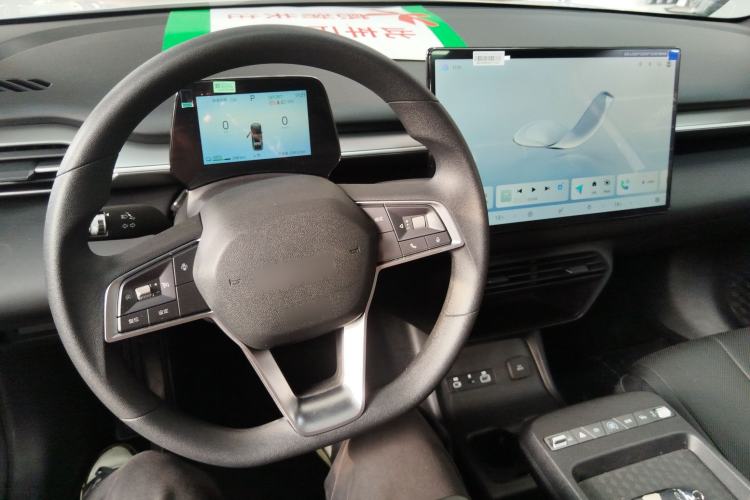 Used BYD e7 2025 Model 520 Smart Travel Edition