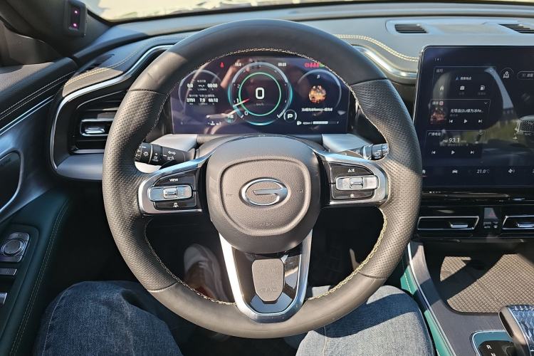 Used GAC Trumpchi GS8 2022 Flagship Series 2.0 TGDI Two-Wheel-Drive Prestige Edition (7 Seats) Steering Wheel