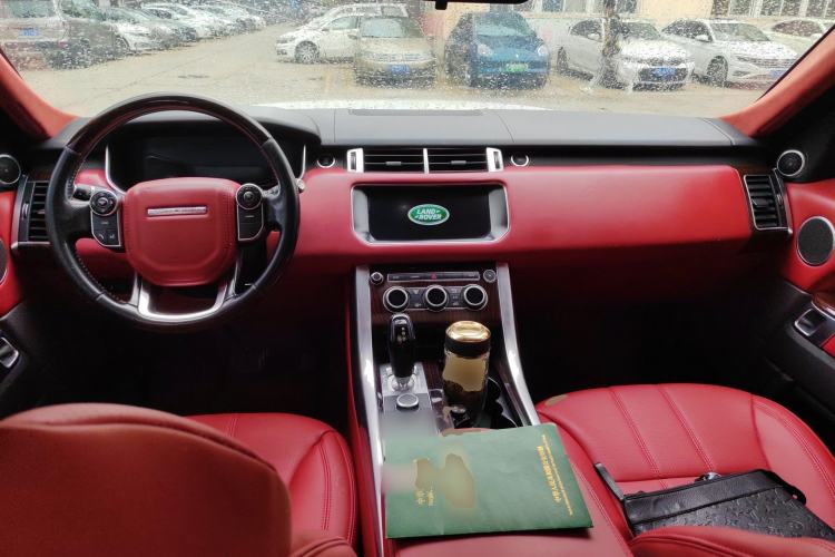 Used Land Rover Range Sport 
