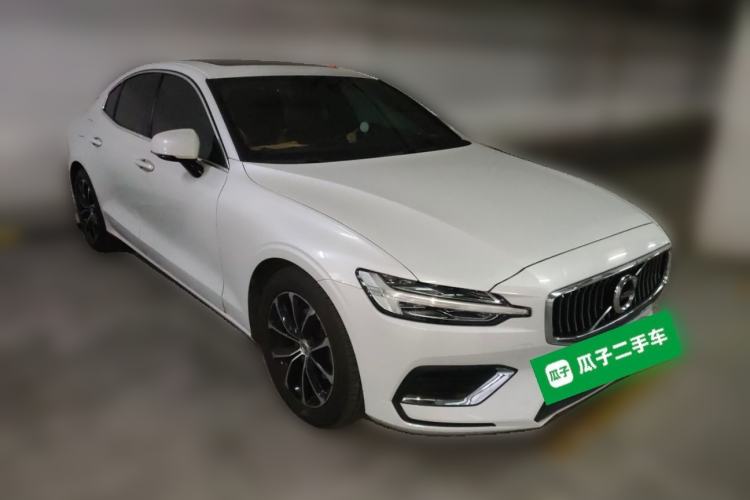 Used Volvo S60 2020 T4 Zhiyi Luxury Edition
