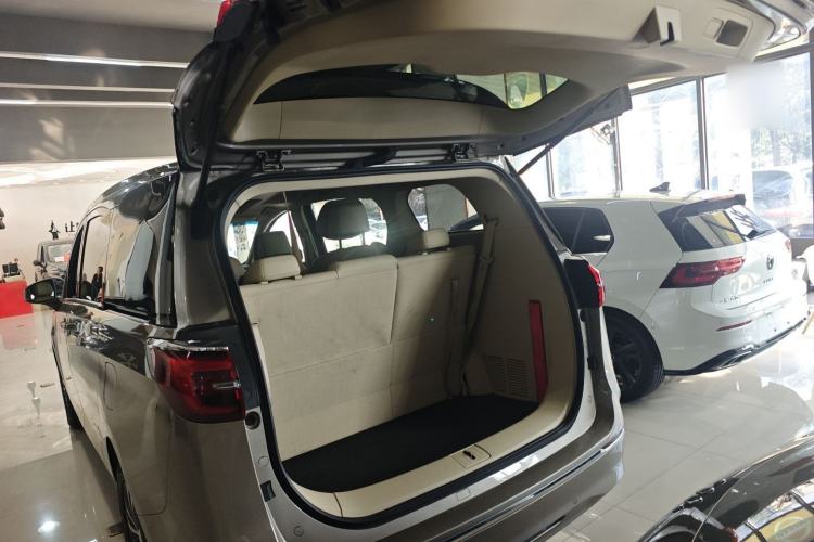 Used Buick GL8 2022 ES Landtrek 653T Luxury Edition
