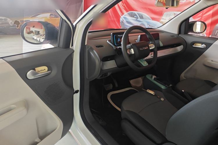 Used CHANGAN NEVO Lumin 2022 155 km – Refreshingly Sweet Edition Driver Seat