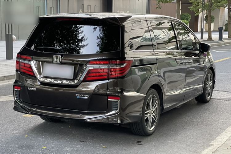 Used Honda Elysion 2019 2.0L Hybrid Supreme Edition
