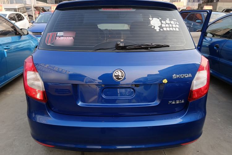 Used Skoda Fabia 2014 1.4L Automatic Crystal Edition