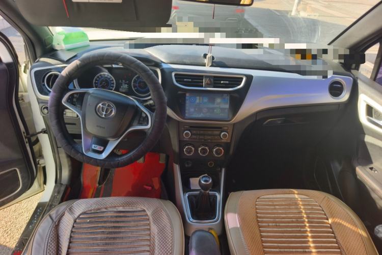 Used Brilliance V3 2015 1.5T Manual Urban Model
