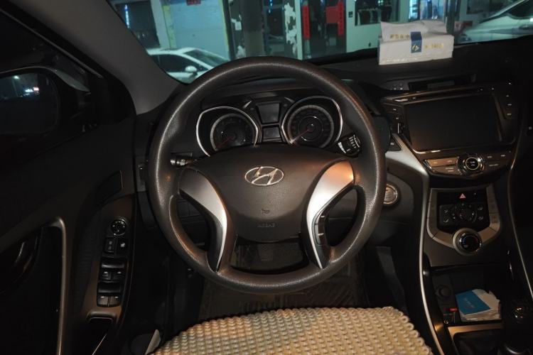Used Hyundai Elantra (5th Generation / Langdong) 2012 1.6L Manual Leading Model Steering Wheel