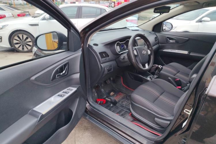 Used Dongfeng Aeolus AX3 2016 1.5L Manual ZhiKu Model
