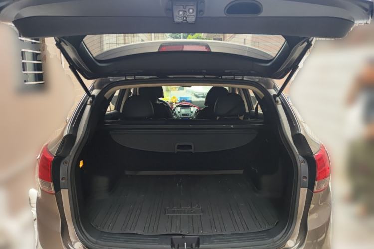 Used Hyundai ix35 2010 2.0L Automatic Two-Wheel Drive Elite Edition GLS
