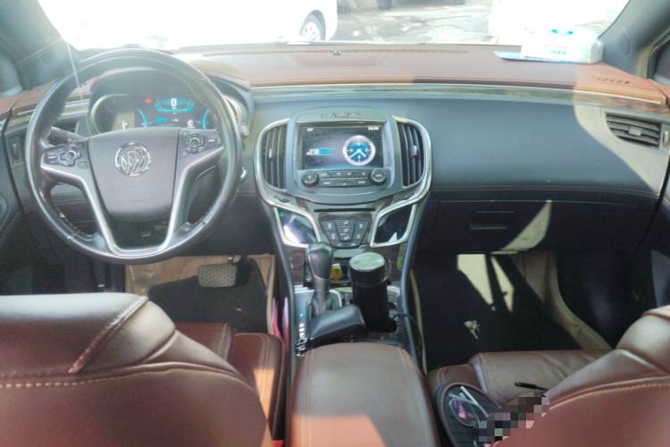 Used Buick LaCrosse 2014 2.0T SIDI Smart Luxury Flagship Edition Center Console