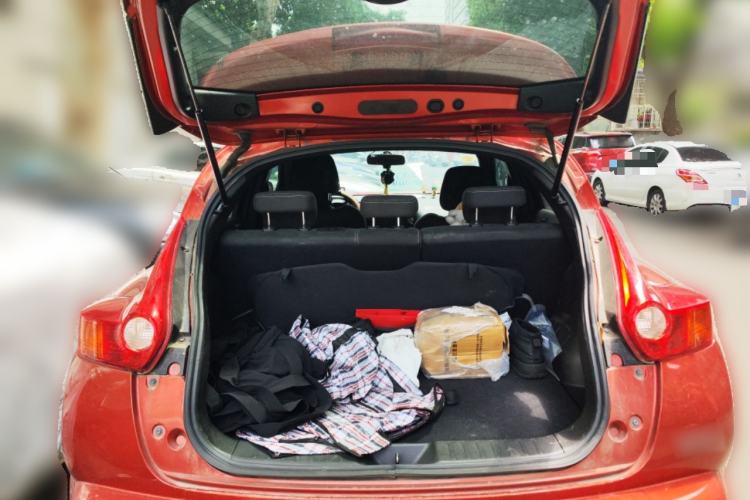 Used Infiniti ESQ 2014 1.6L Spontaneous Edition