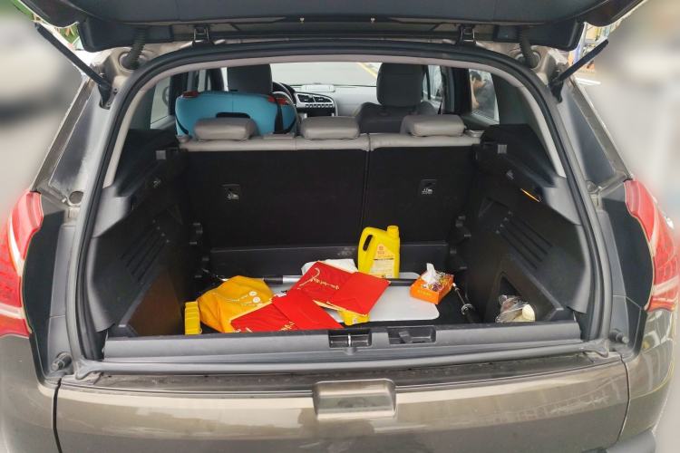 Used Peugeot 3008 2013 1.6THP Automatic Prestige Edition Trunk