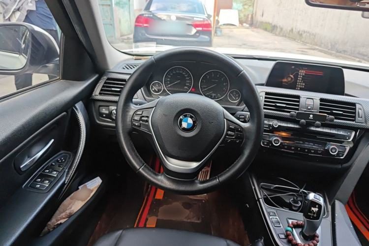 Used BMW 3 Series 2016 320i Fashion Model