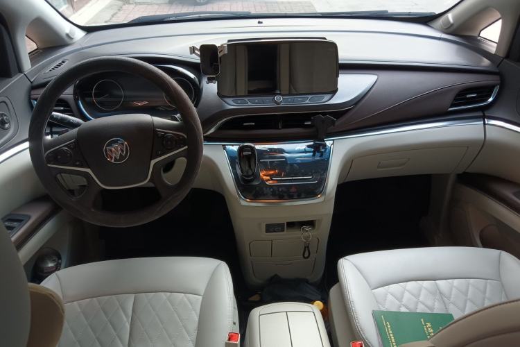 Used Buick GL8 2023 Land Executive Class Smart Enjoyment Model
