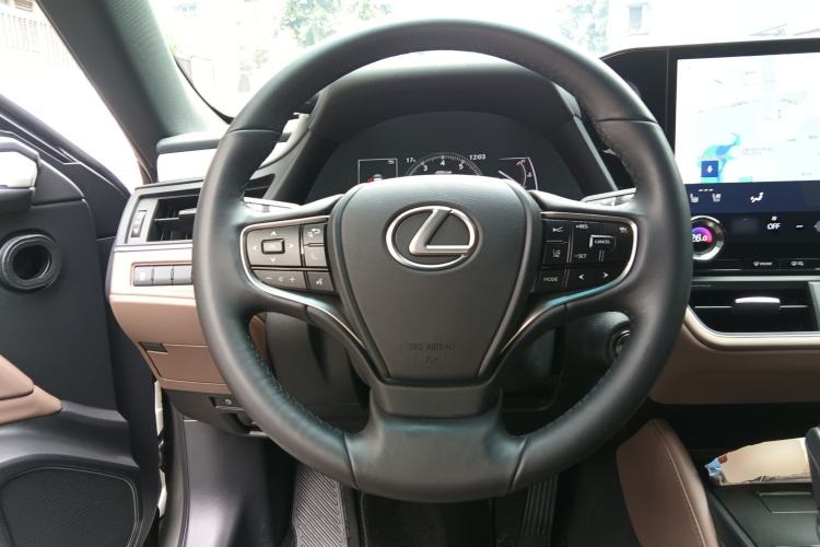 Used Lexus ES 2025 200 Premium Edition