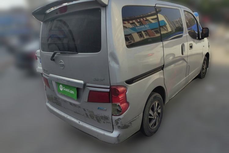 Used Nissan NV200 2016 Revised Version 1.6L CVT Luxury Edition