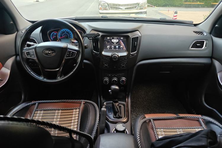 Used Haima S7 2015 2.0L Automatic Smart Enjoyment Version Center Console