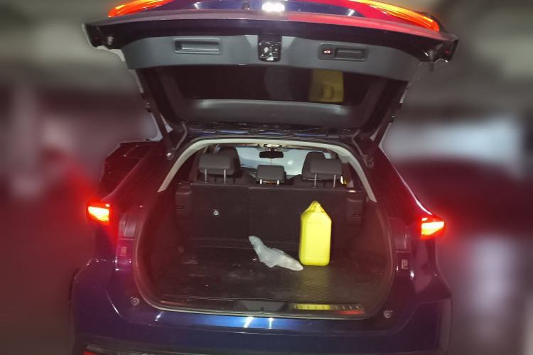 Used Toyota Harrier 2022 2.0L CVT Two-Wheel Drive Luxury Edition
