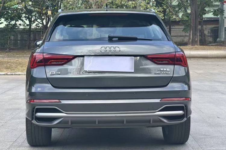 Used Audi Q3 2021 35 TFSI Fashion Dynamic Model