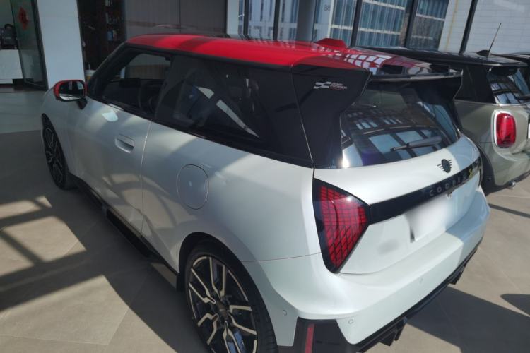 Used MINI Electric MINI COOPER 2024 452km COOPER SE Racing Driver
