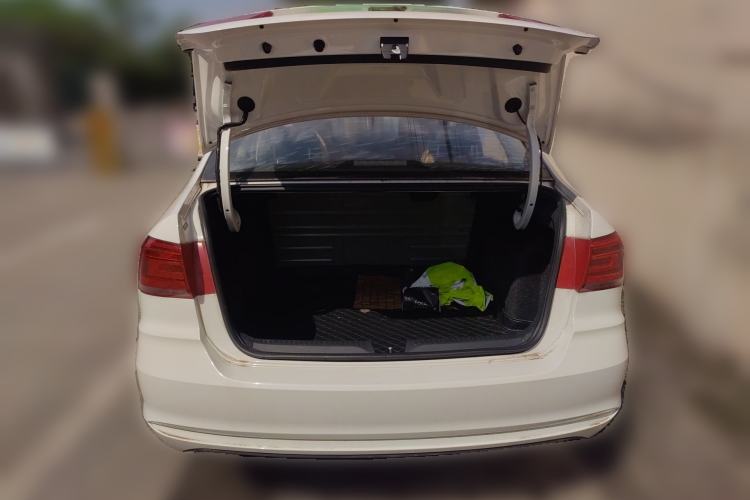 Used Volkswagen Santana 2019 1.5L Manual Fashion Edition China VI Standard Trunk