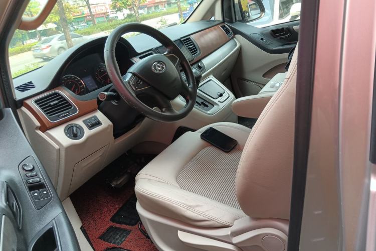 Used SAIC MAXUS G10 2016 2.0T Automatic Elite Edition Left Front Seat