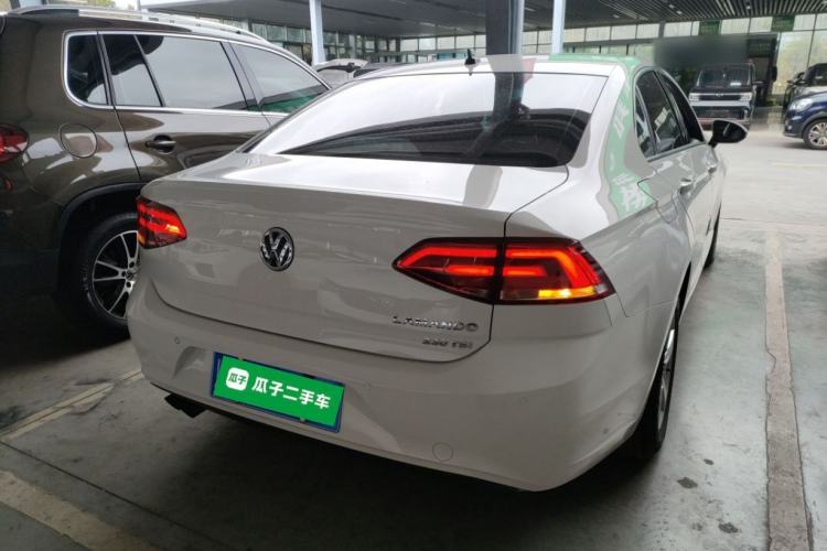 Used Volkswagen Lamando 2018 230TSI DSG Fashion Edition
