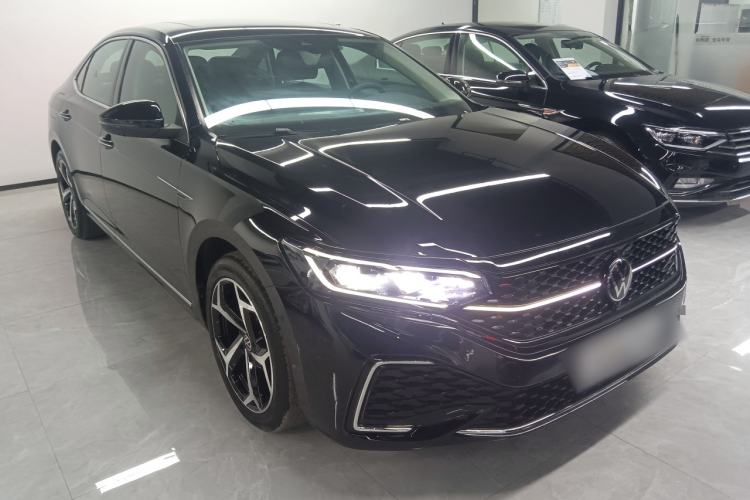 Used Volkswagen Passat 2023 Restyled 330TSI Starry Luxury Edition
