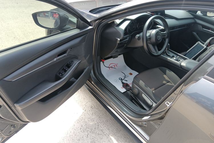 Used Mazda 3 Axela 2021 2.0L Automatic Zhiqing Edition