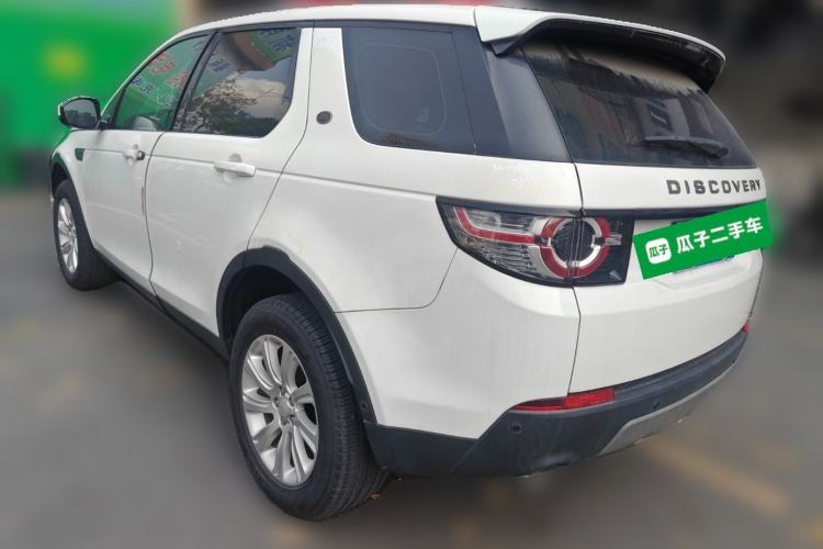 Used Land Rover Discovery Sport 2018 240 PS SE Version Rear Left 45 Deg