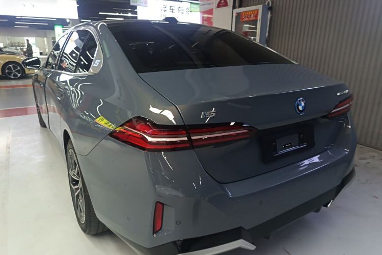 Used BMW i5 2024 eDrive 35L M Sport Package Exterior 2