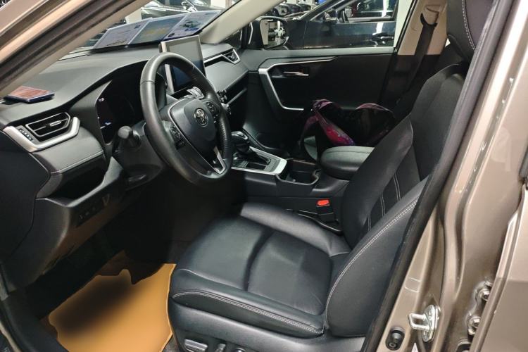 Used Toyota RAV4 2022 2.0L CVT Two-Wheel Drive Fashion Plus Edition
