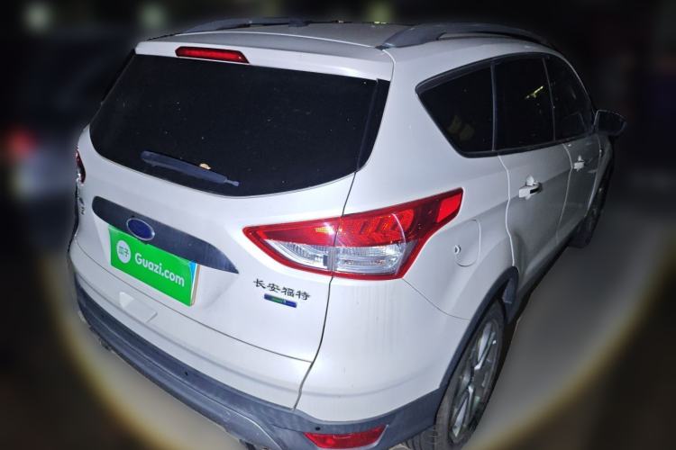 Used Ford Kuga 2015 2.0L GTDi Four-Wheel-Drive Sport Model
