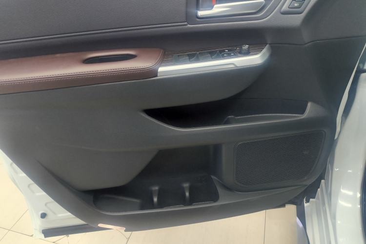 Used Toyota Granvia 2024 2.5L Hybrid Prestige PLUS Four-Wheel Drive Version