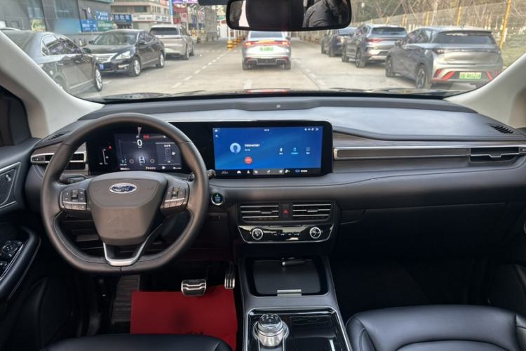 Used Ford Edge 2021 PLUS EcoBoost 245 Two-Wheel-Drive Titanium 7-Seater