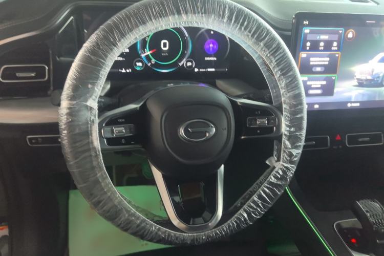 Used GAC Trumpchi GS8 2022 Linghang Series 2.0 TGDI Two-Wheel-Drive Luxury Smart Connectivity Version (7 Seats)
