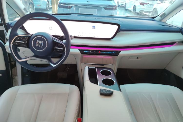 Used Buick GL8 New Energy 2024 Lu Zun Luxury Edition 6-Seater Center Console