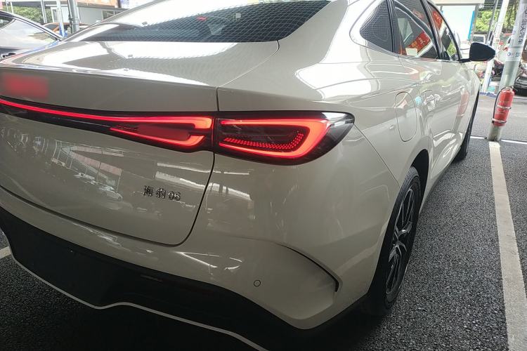 Used BYD Seal 06 New Energy 2024 DM-i 80KM Prestige Model Right Rear Taillight