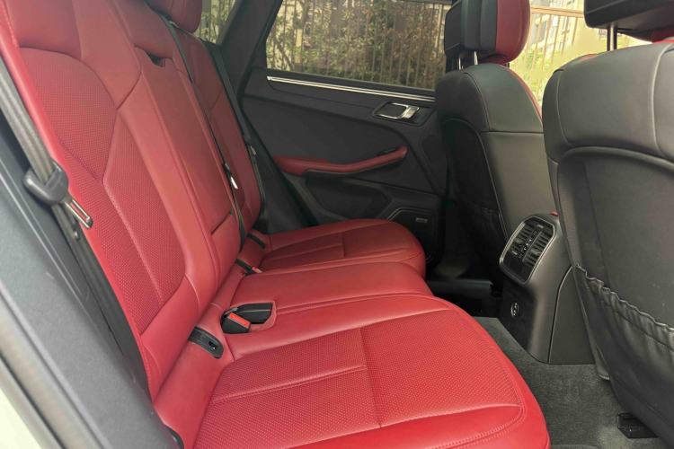 Used Porsche Macan 2024 Macan 2.0T